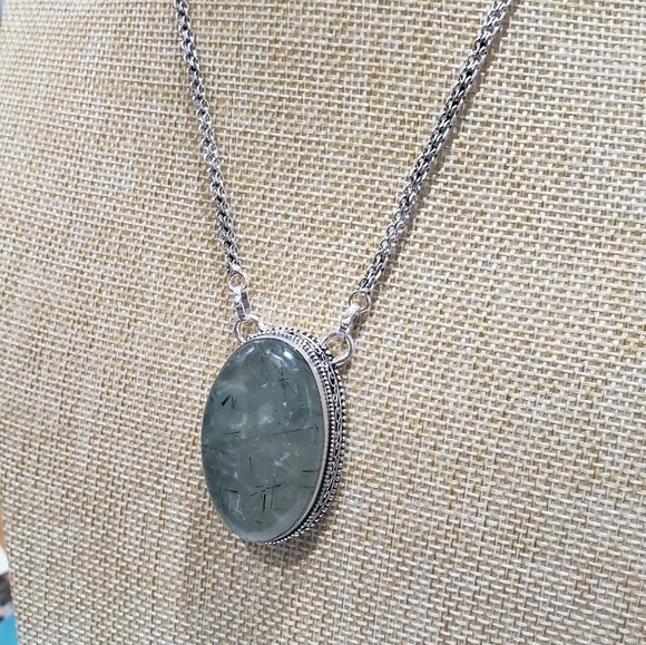 Handmade Unisex Prehnite 925 Silver Pendant Neckla - Picture 11 of 13